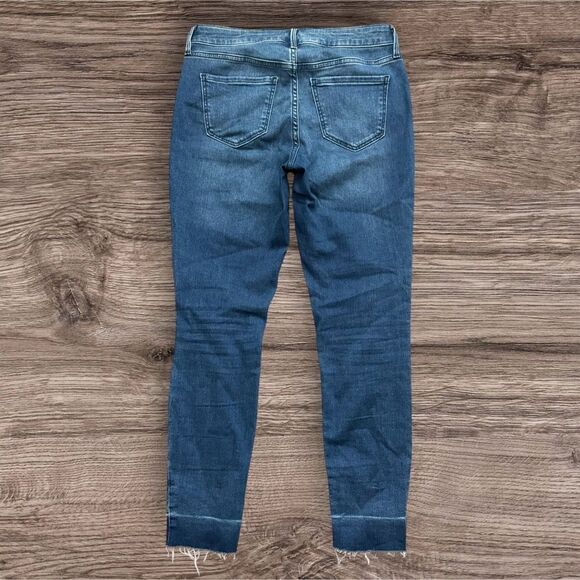 Old Navy Rockstar Super Skinny Ankle Jean Blue Jeans with Distressed Details - Picture 2 of 7